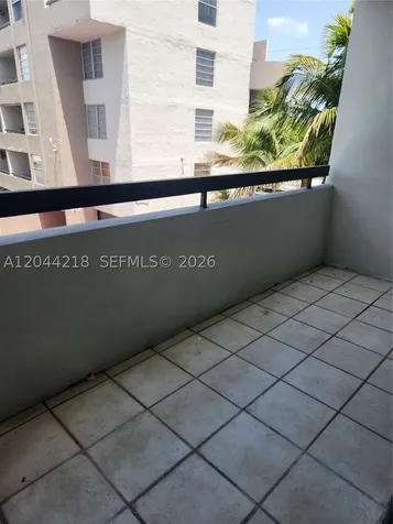 802 NW 87th Avenue Miami FL 33172
