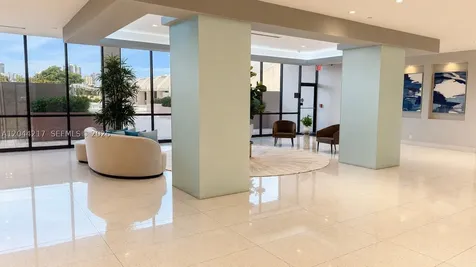 20301 W Country Club Drive Aventura FL 33180