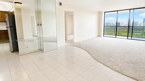 20301 W Country Club Drive Aventura FL 33180