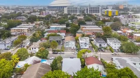 519 NW 10th Avenue Miami FL 33136
