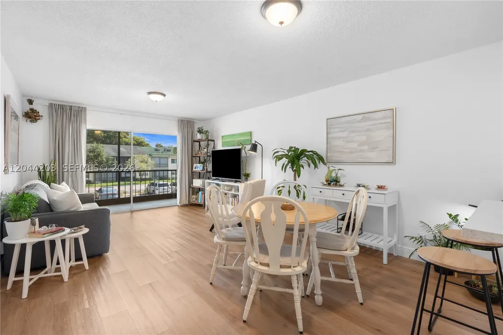 4161 NW 90th Avenue Coral Springs FL 33065