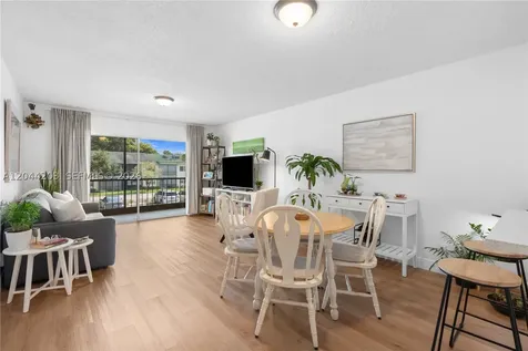 4161 NW 90th Avenue Coral Springs FL 33065