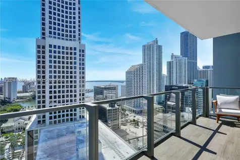 68 SE 6th Street Miami FL 33131