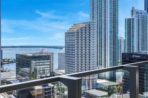 68 SE 6th Street Miami FL 33131