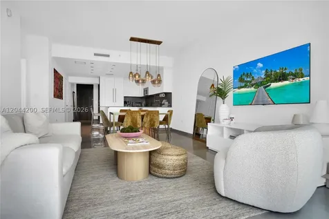 68 SE 6th Street Miami FL 33131