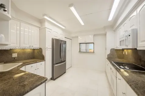 155 Ocean Lane Drive Key Biscayne FL 33149