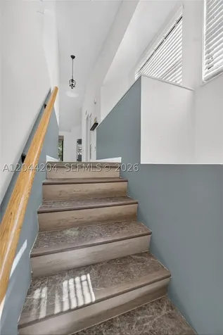 73 NW 98th Terrace Plantation FL 33324