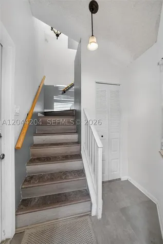 73 NW 98th Terrace Plantation FL 33324