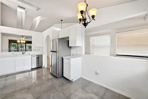 73 NW 98th Terrace Plantation FL 33324