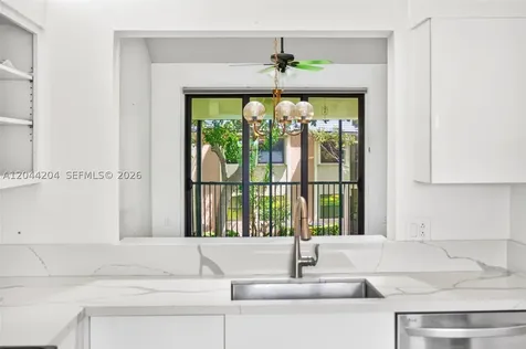 73 NW 98th Terrace Plantation FL 33324