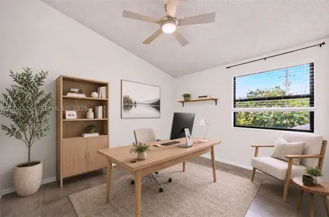 73 NW 98th Terrace Plantation FL 33324