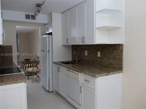 2998 NW 48th Terrace Lauderdale Lakes FL 33313