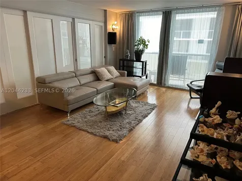6039 Collins Avenue Miami Beach FL 33140