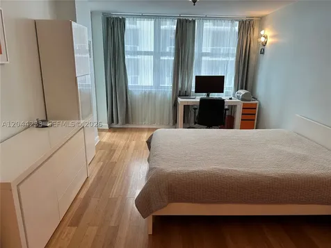 6039 Collins Avenue Miami Beach FL 33140