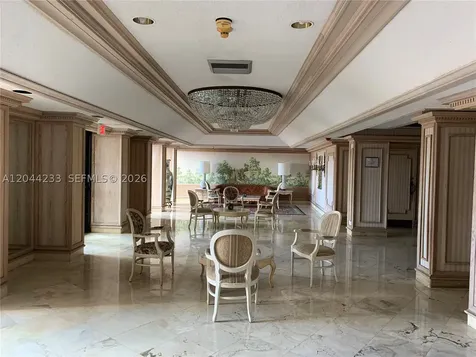 6039 Collins Avenue Miami Beach FL 33140