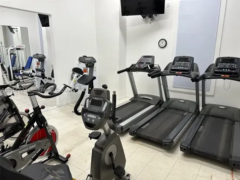 6039 Collins Avenue Miami Beach FL 33140