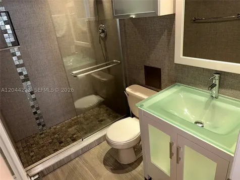 6039 Collins Avenue Miami Beach FL 33140