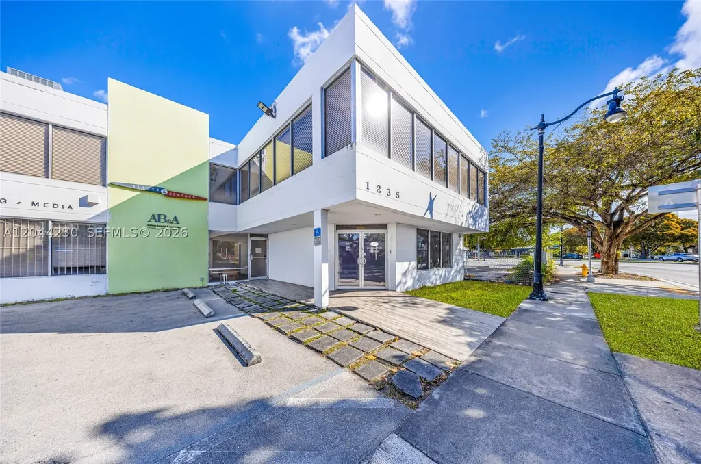 1235 SW 22nd Street Miami FL 33145