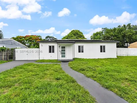 1215 Kasim Street Opa-Locka FL 33054