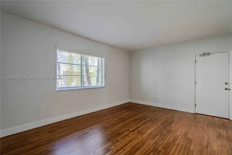 1011 Bay Drive Miami Beach FL 33141