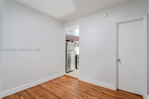 1011 Bay Drive Miami Beach FL 33141