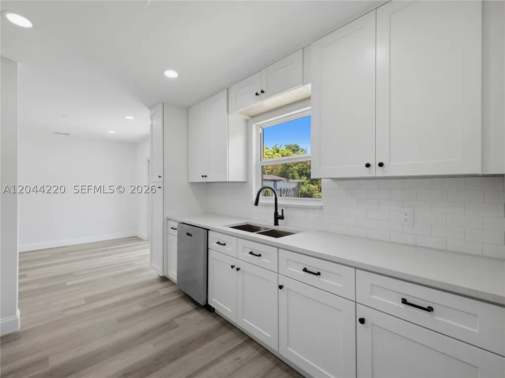 1229 18th Avenue N Lake Worth FL 33460