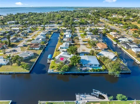4348 S Atlantic Circle North Fort Myers FL 33903