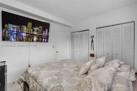 8186 NW 98th Terrace Hialeah Gardens FL 33016