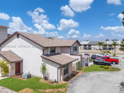 8186 NW 98th Terrace Hialeah Gardens FL 33016
