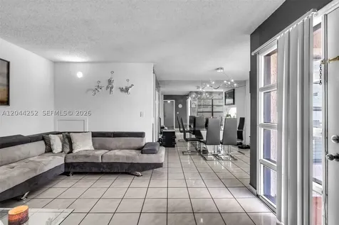 8186 NW 98th Terrace Hialeah Gardens FL 33016