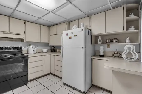 8186 NW 98th Terrace Hialeah Gardens FL 33016