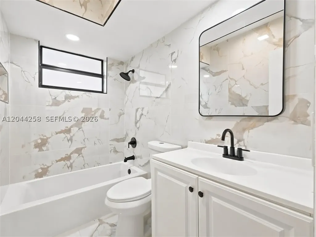 3246 Buchanan Street Hollywood FL 33021
