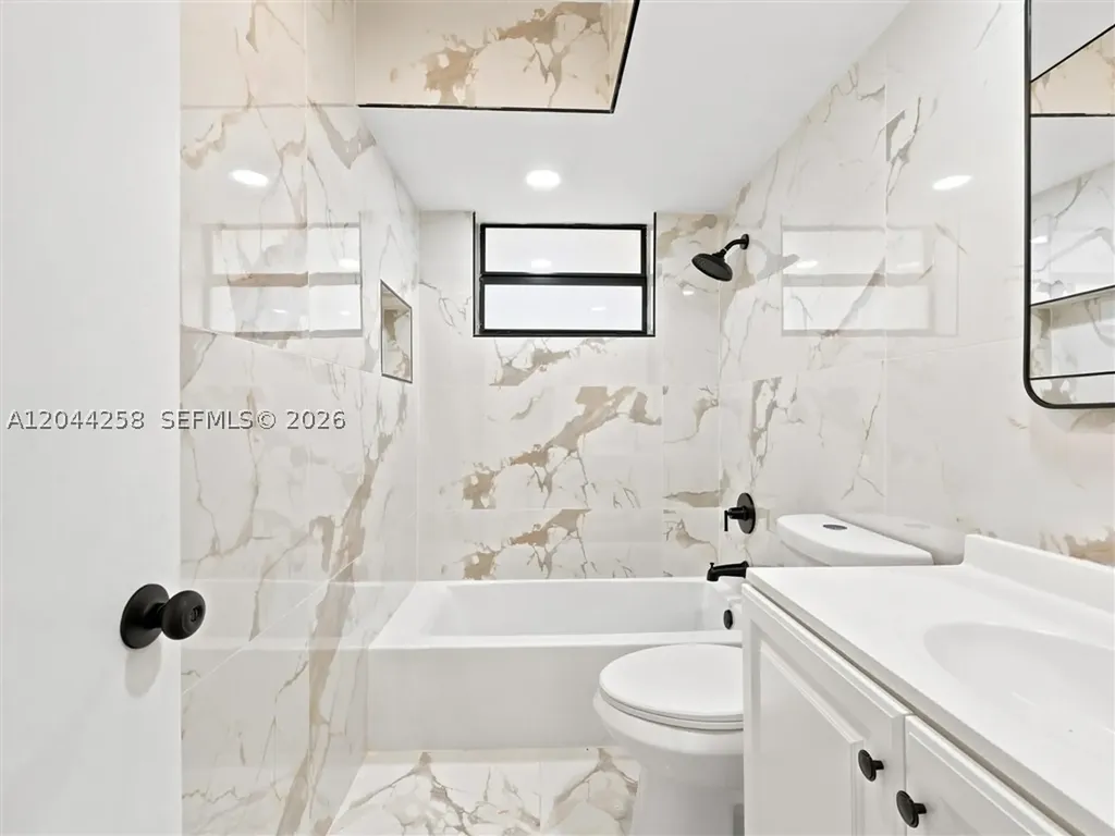 3246 Buchanan Street Hollywood FL 33021