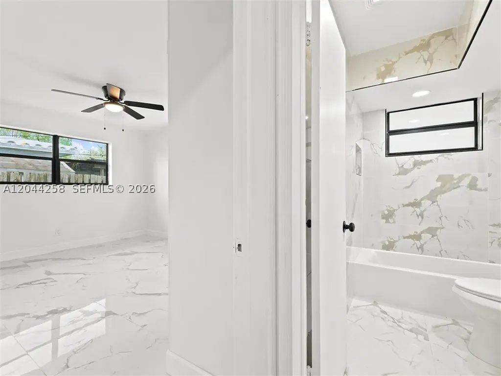 3246 Buchanan Street Hollywood FL 33021