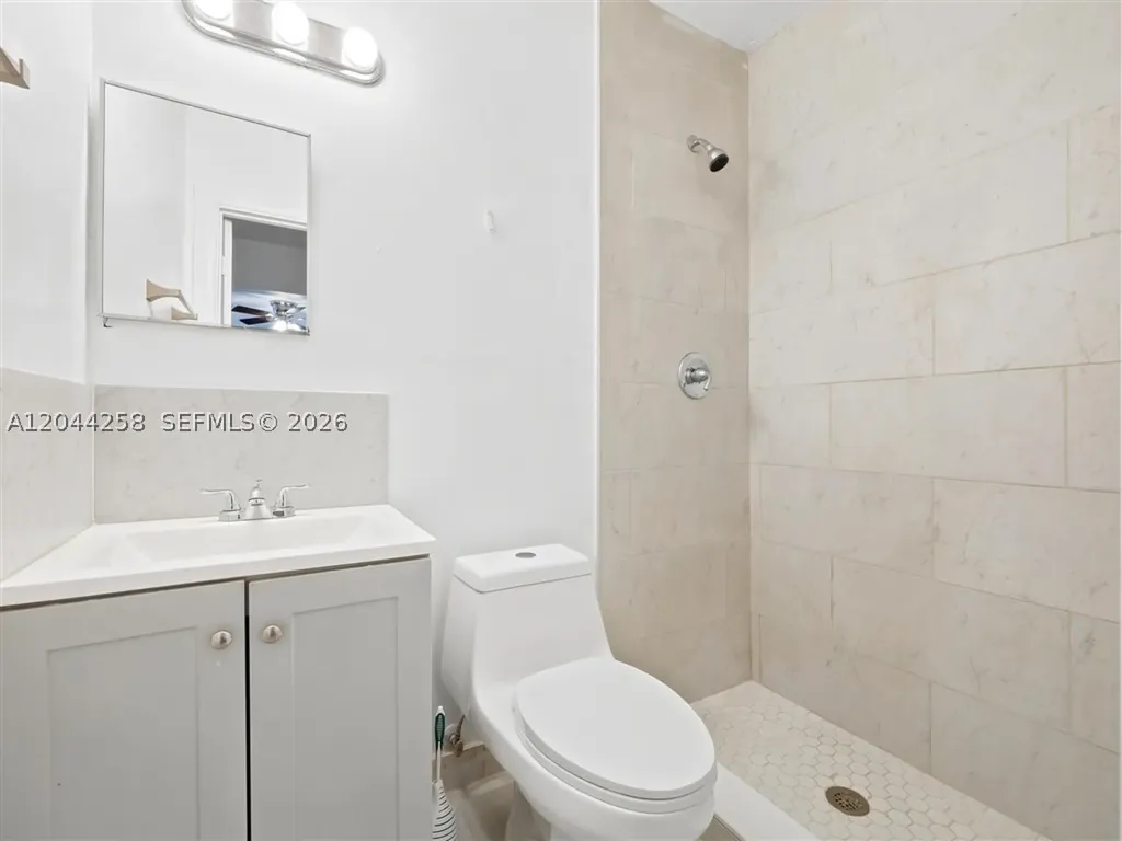 3246 Buchanan Street Hollywood FL 33021