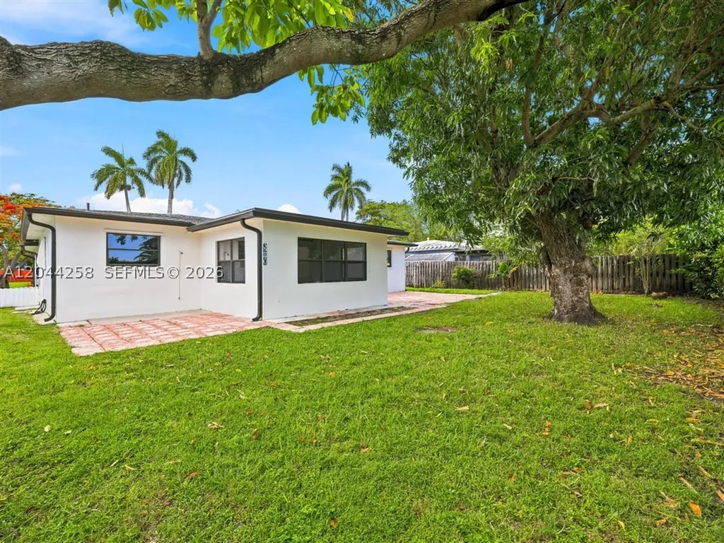 3246 Buchanan Street Hollywood FL 33021