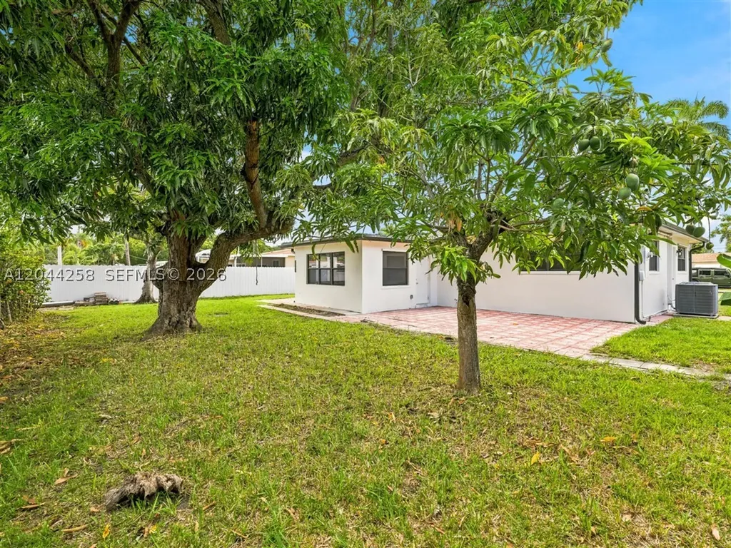 3246 Buchanan Street Hollywood FL 33021