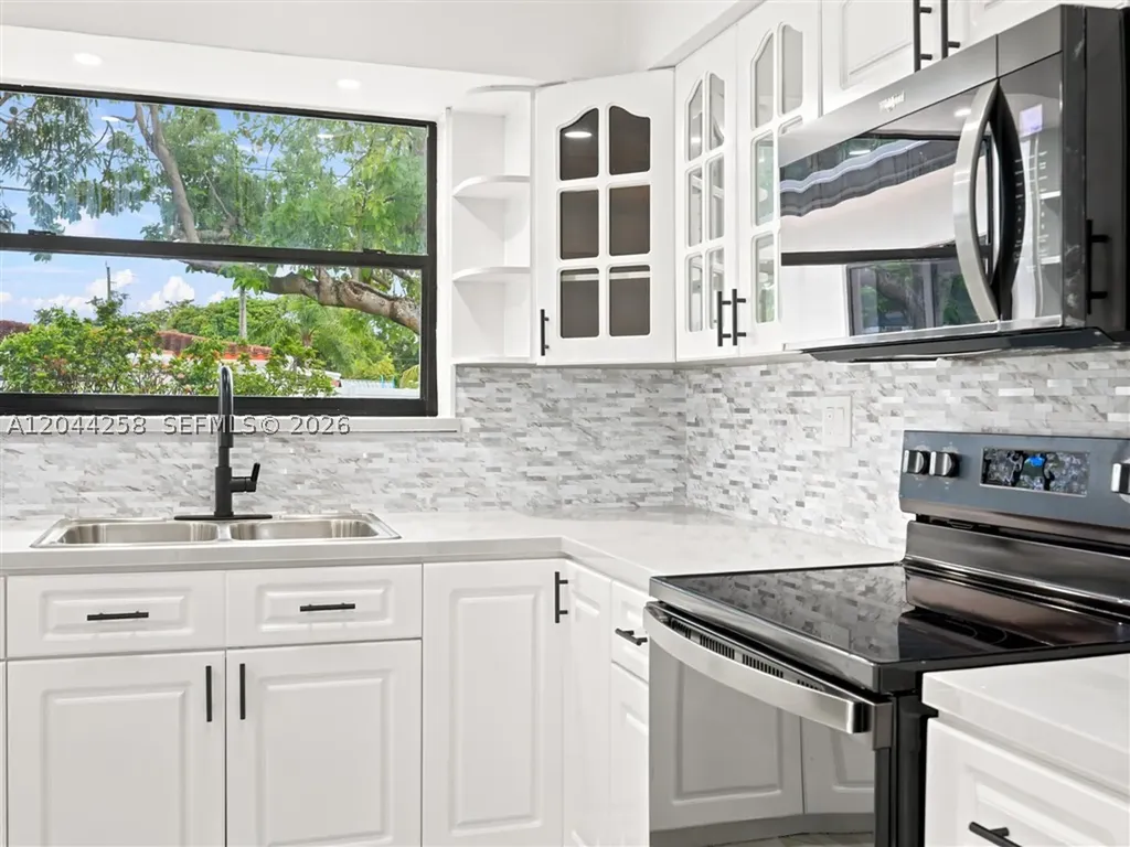 3246 Buchanan Street Hollywood FL 33021