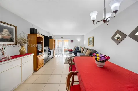 1950 W 54th Street Hialeah FL 33012