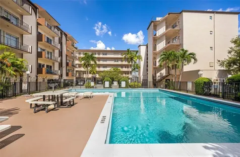 1950 W 54th Street Hialeah FL 33012