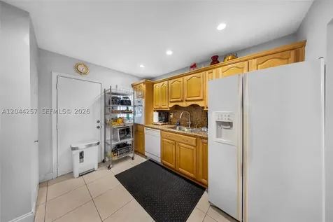 1950 W 54th Street Hialeah FL 33012