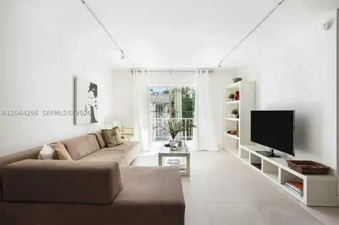 201 Jefferson Avenue Miami Beach FL 33139
