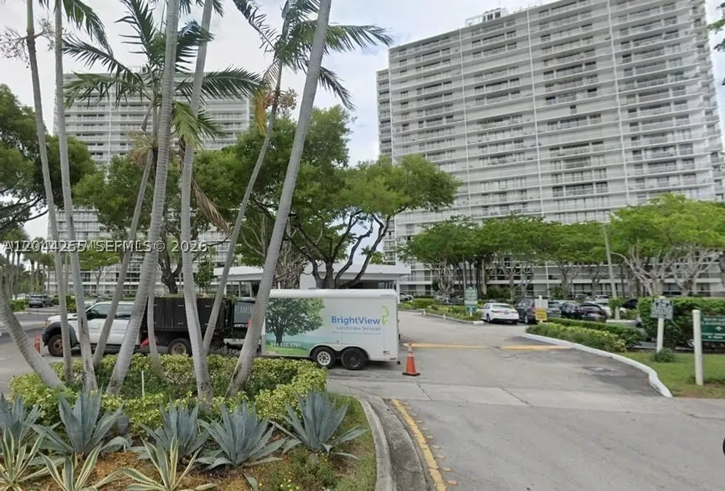 3701 N Country Club Drive Aventura FL 33180