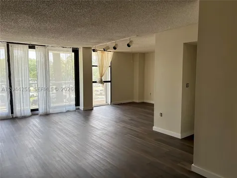 3701 N Country Club Drive Aventura FL 33180