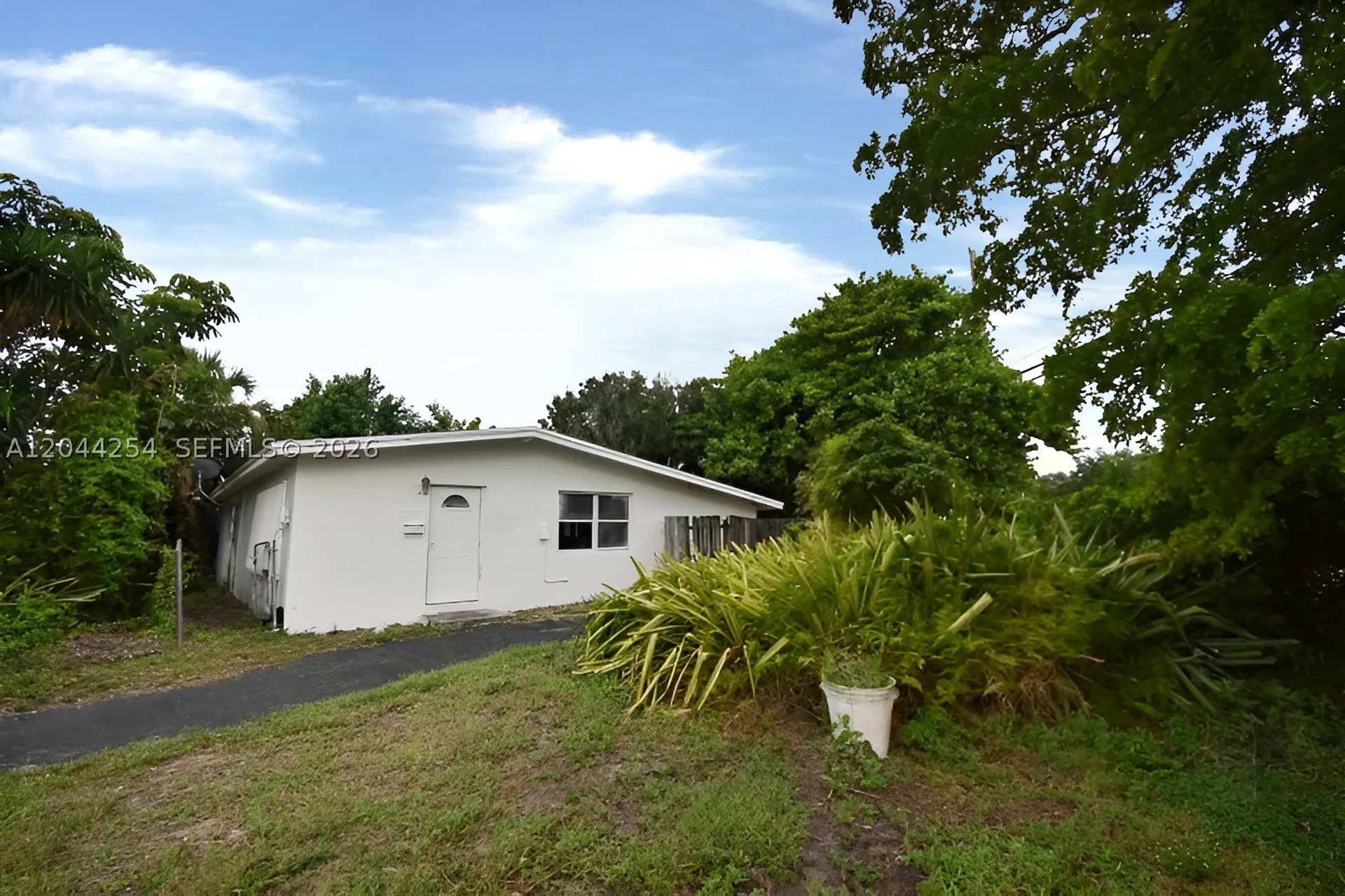 2800 Davie Boulevard Fort Lauderdale FL 33312
