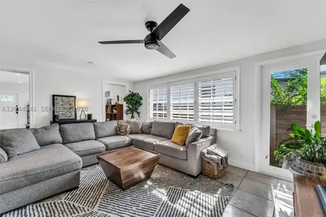2220 SW 25th Street Miami FL 33133