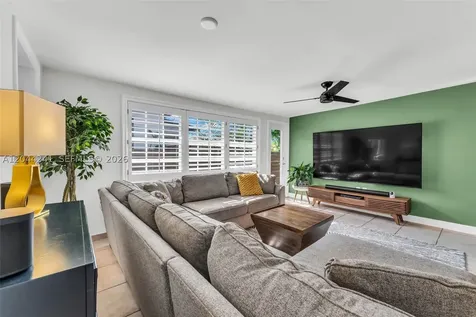 2220 SW 25th Street Miami FL 33133