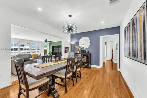 2220 SW 25th Street Miami FL 33133