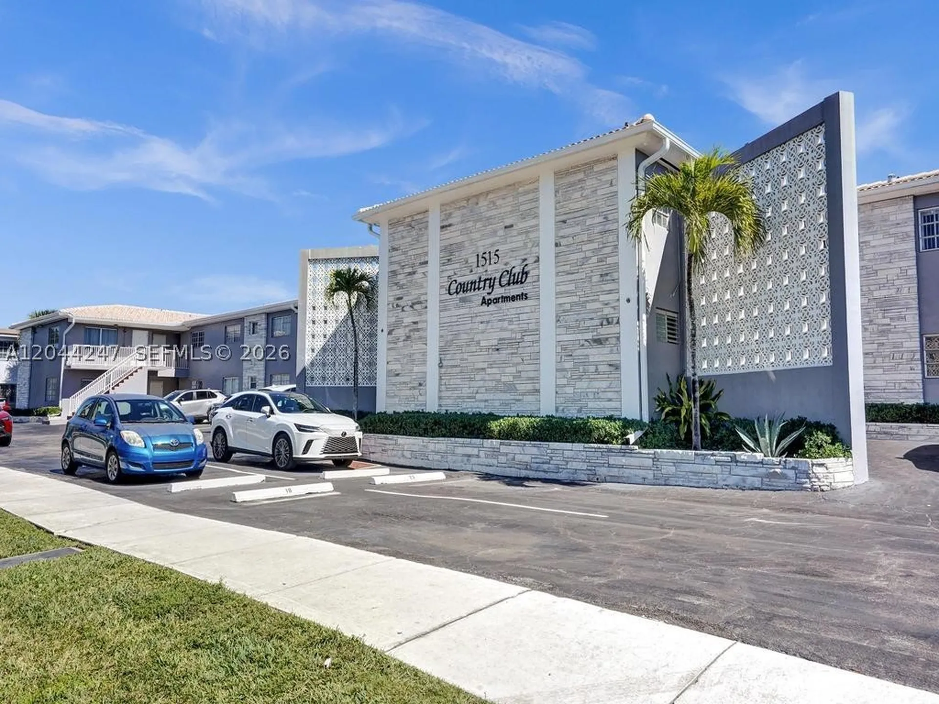 1515 S 14th Avenue Hollywood FL 33020