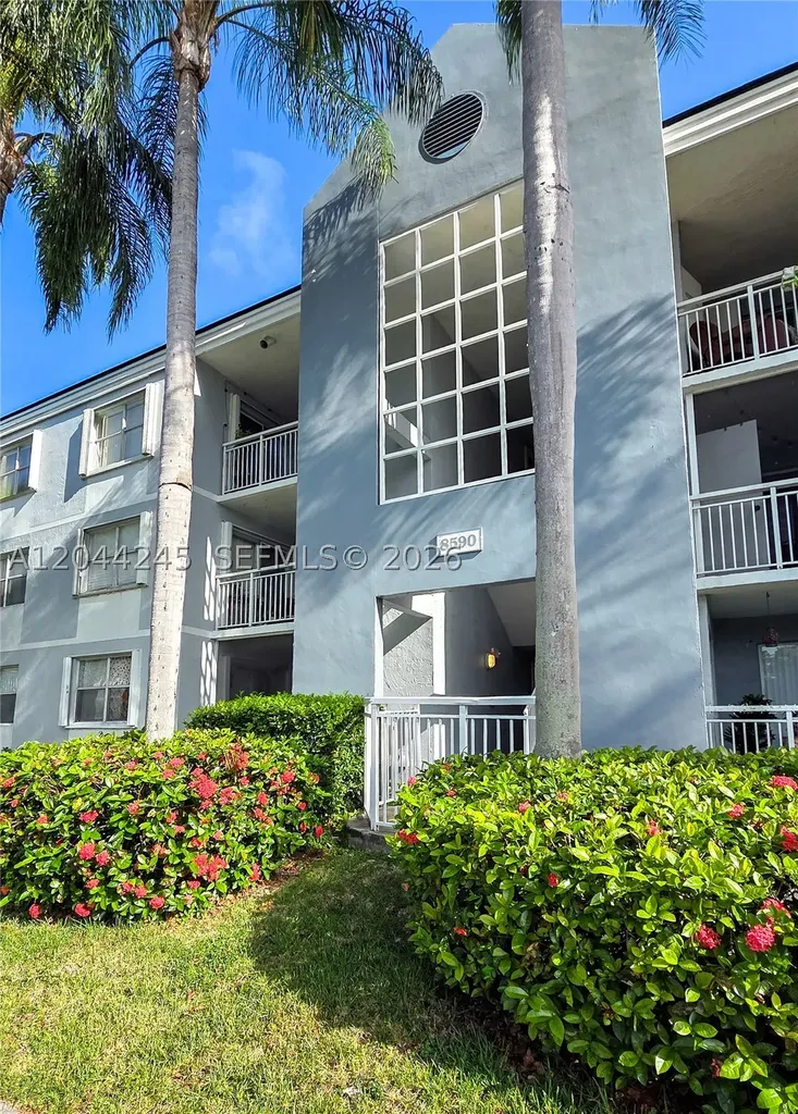 8590 SW 212th Street Cutler Bay FL 33189